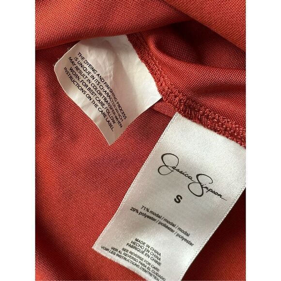 Jessica Simpson burnt sienna short sleeve top - Picture 7 of 7